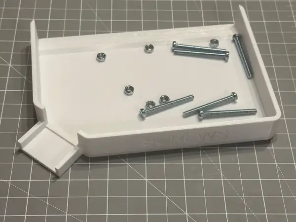 Sweep & Pour Screw Tray with Spout