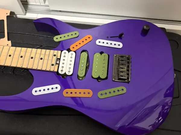 Humbucker Bobbin Tops