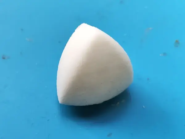 Meissner Tetrahedrons – Constant Width (2 Types)