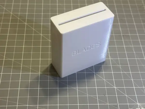 Blade Bank – Sealed Used Blade Disposal Box
