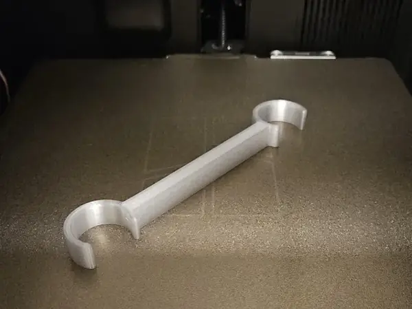 Custom HJÄLPA Pole Connector