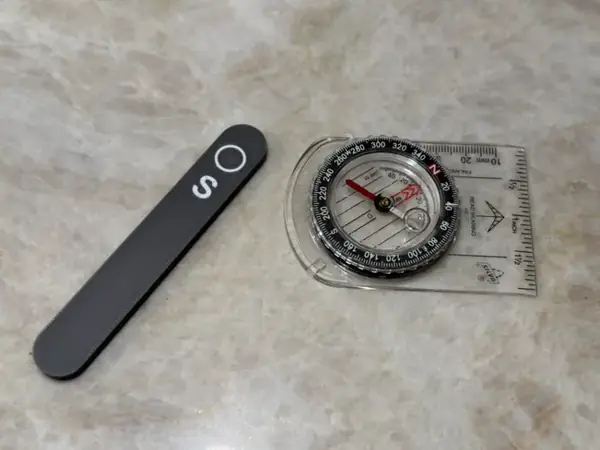 Custom Magnet Polarity Finder