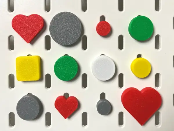 Skadis Magnets
