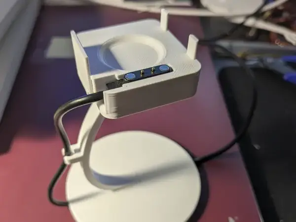 Moto Watch 70 Charging Stand
