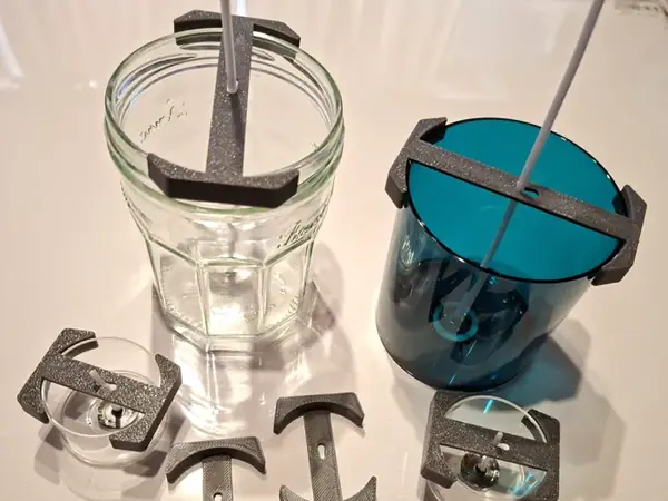 Adjustable Cotton Swab Holder for Round Containers