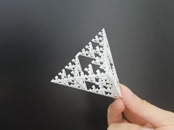 Foldable Sierpinski Tetrahedron